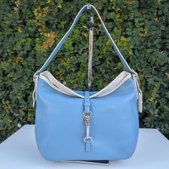 🩵Coach Blue and Cream Leather Shoulder Bag - Picture 1 of 11